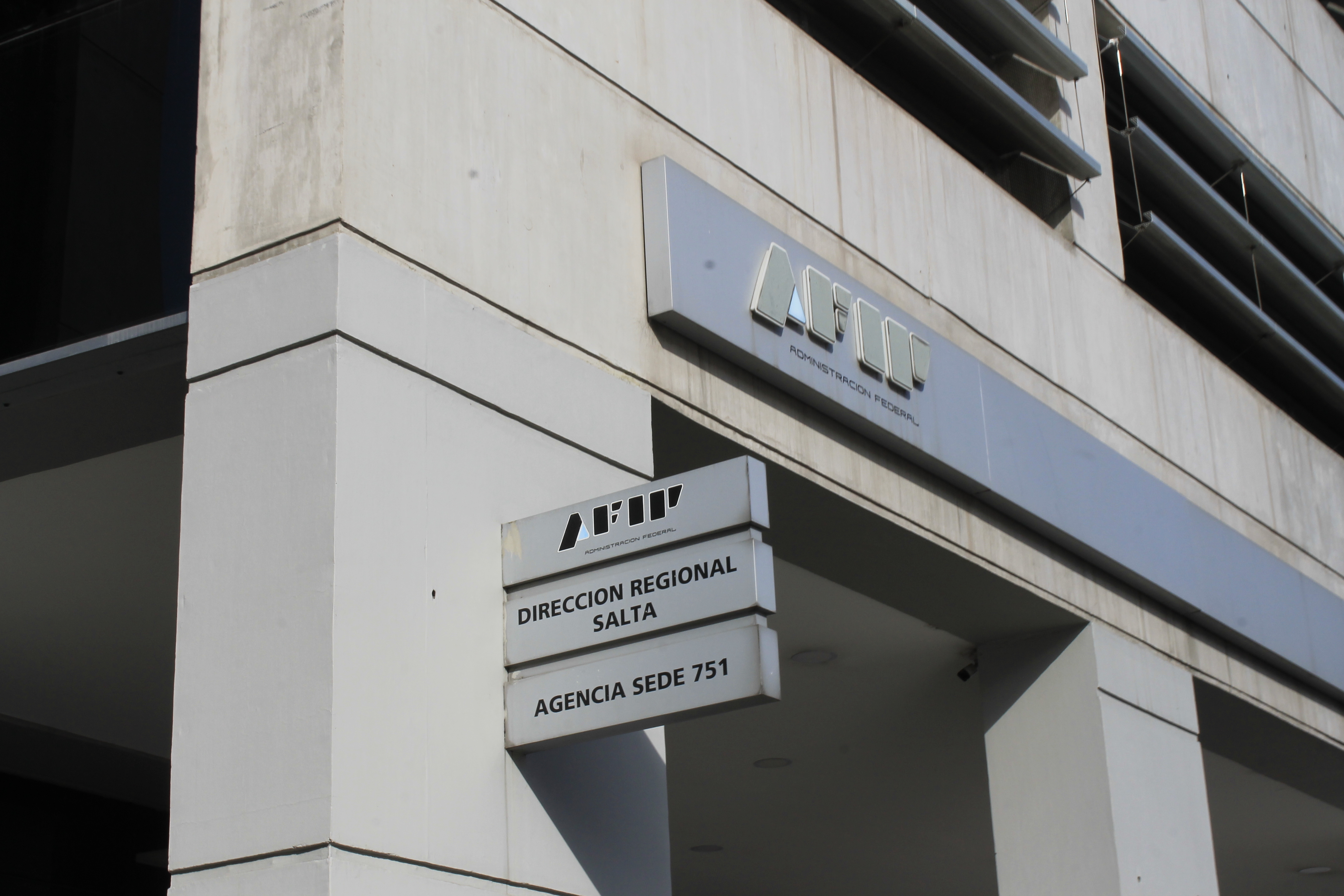 Imagen principal de COMERCIO EN ALERTA: SALTA PIDE FRENAR LOS EMBARGOS DE ARCA QUE AMENAZAN CON CERRAR NEGOCIOS