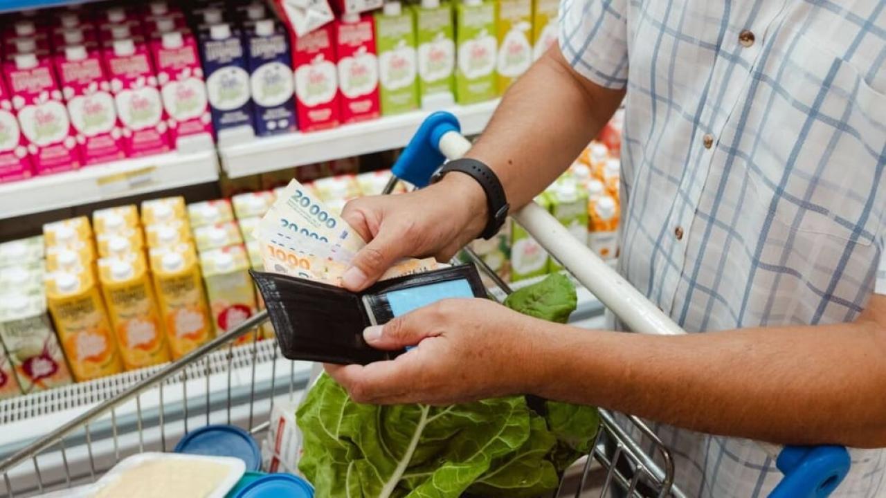 Imagen principal de ALERTA BOLSILLO: HOY EL INDEC ANUNCIA LA INFLACIÓN DE MAYO Y EL MERCADO ESPERA UNA FUERTE BAJA