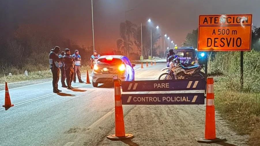 Imagen principal de CONTROLES DE FIN DE SEMANA: DETECTAN MÁS DE 600 INFRACTORES EN LA PROVINCIA Y SANCIONAN A 91 CONDUCTORES CON ALCOHOLEMIA POSITIVA