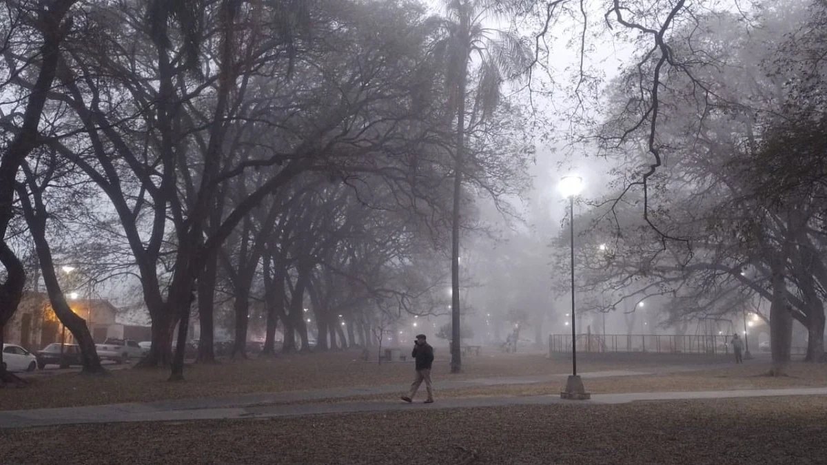 Imagen principal de ¿POR QUÉ SALTA SE "DESAPARECE" EN INVIERNO? EL MISTERIO DETRÁS DE LAS MAÑANAS DE NIEBLA EN EL VALLE DE LERMA