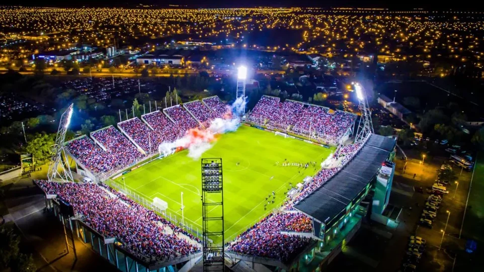 Imagen principal de FIEBRE MILLONARIA EN EL NORTE: TODO LO QUE TENÉS QUE SABER SOBRE LA VENTA DE ENTRADAS PARA RIVER VS. ALDOSIVI EN SALTA